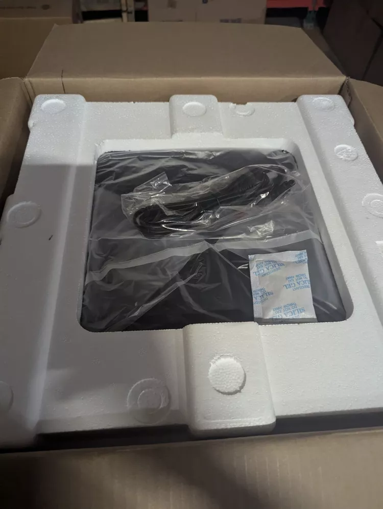 6 pallets 96 units klipsch 107019 cinema wireless subwoofer only brand new lot id: 938859 6 pallets 96 units klipsch 107019 cinema wireless subwoofer only brand new lot id: 938859