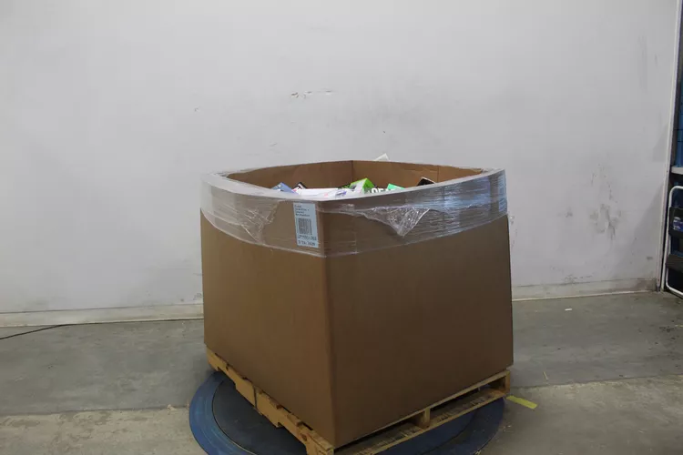 1 pallet 378 pcs nintendo, sony, audio headsets, microsoft mixed condition walmart lot id: 941681 1 pallet 378 pcs nintendo, sony, audio headsets, microsoft mixed condition walmart lot id: 941681