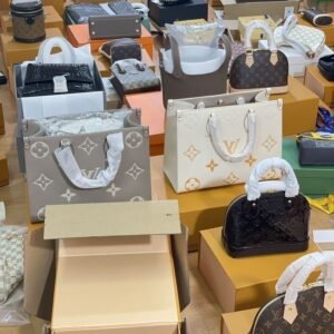 Home handbags pallet